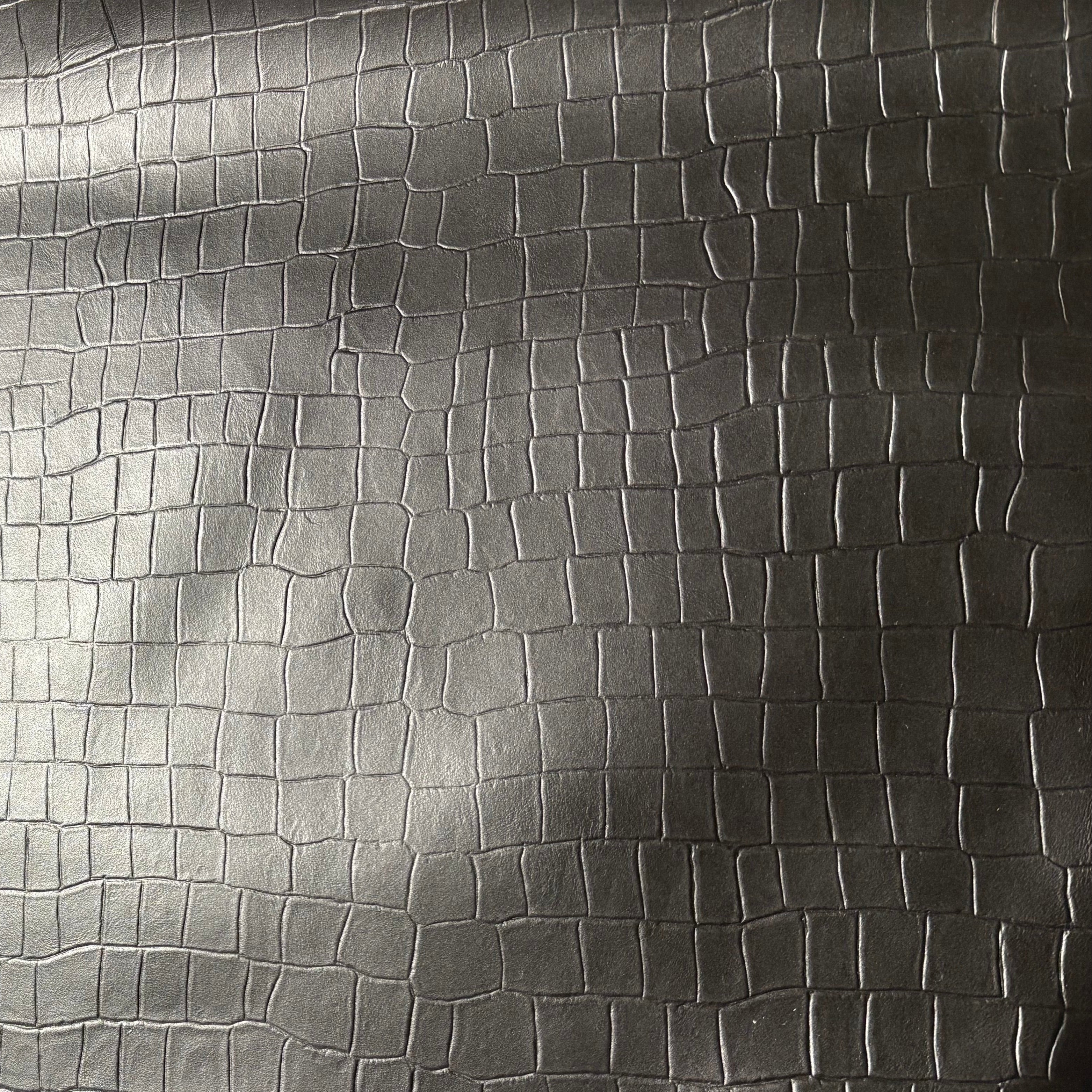 Croc | Black ($4/sqft) Average $92 per skin