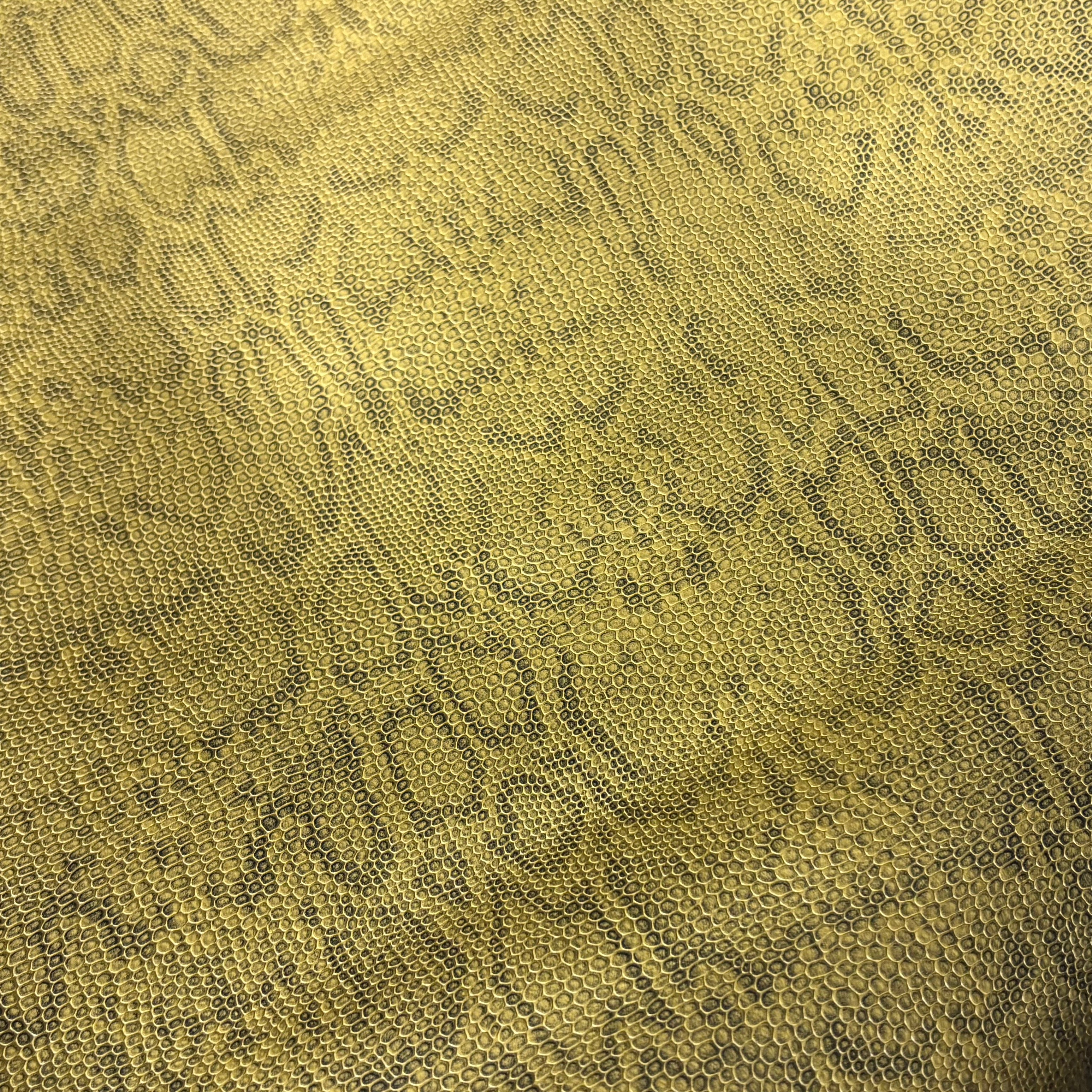 Snake | Yellow ($3.25/sqft) Average $80 per skin