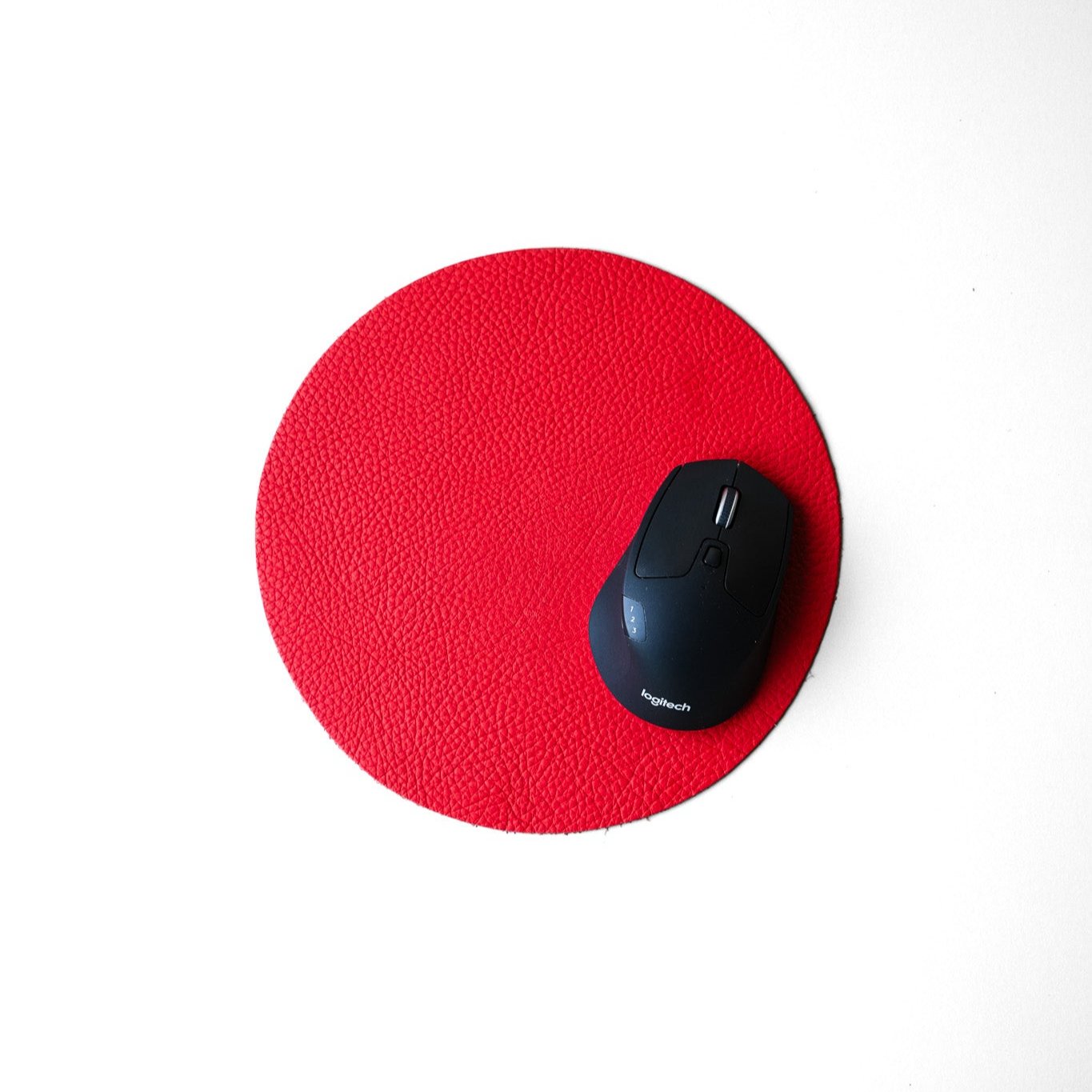 Red Mousepad Pebbled Leather Circle Desktop Laptop Mouse