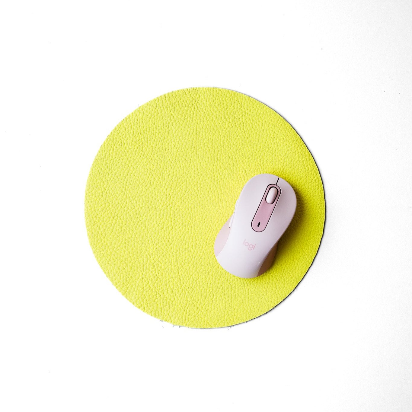 Yellow Mousepad Leather Circle Pebbled
